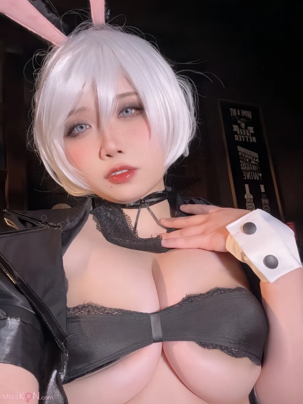 Coser@贞子蜜桃: 2B兔女郎 (62 photos )