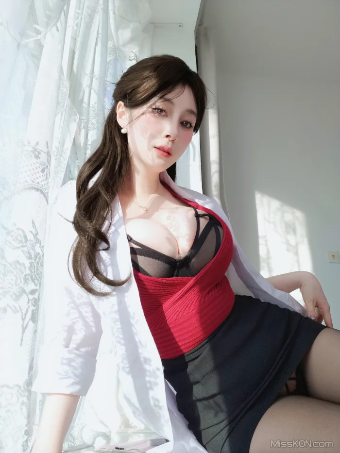 Coser@白银81: 2024年02月会员合集（26套） (329 photos )