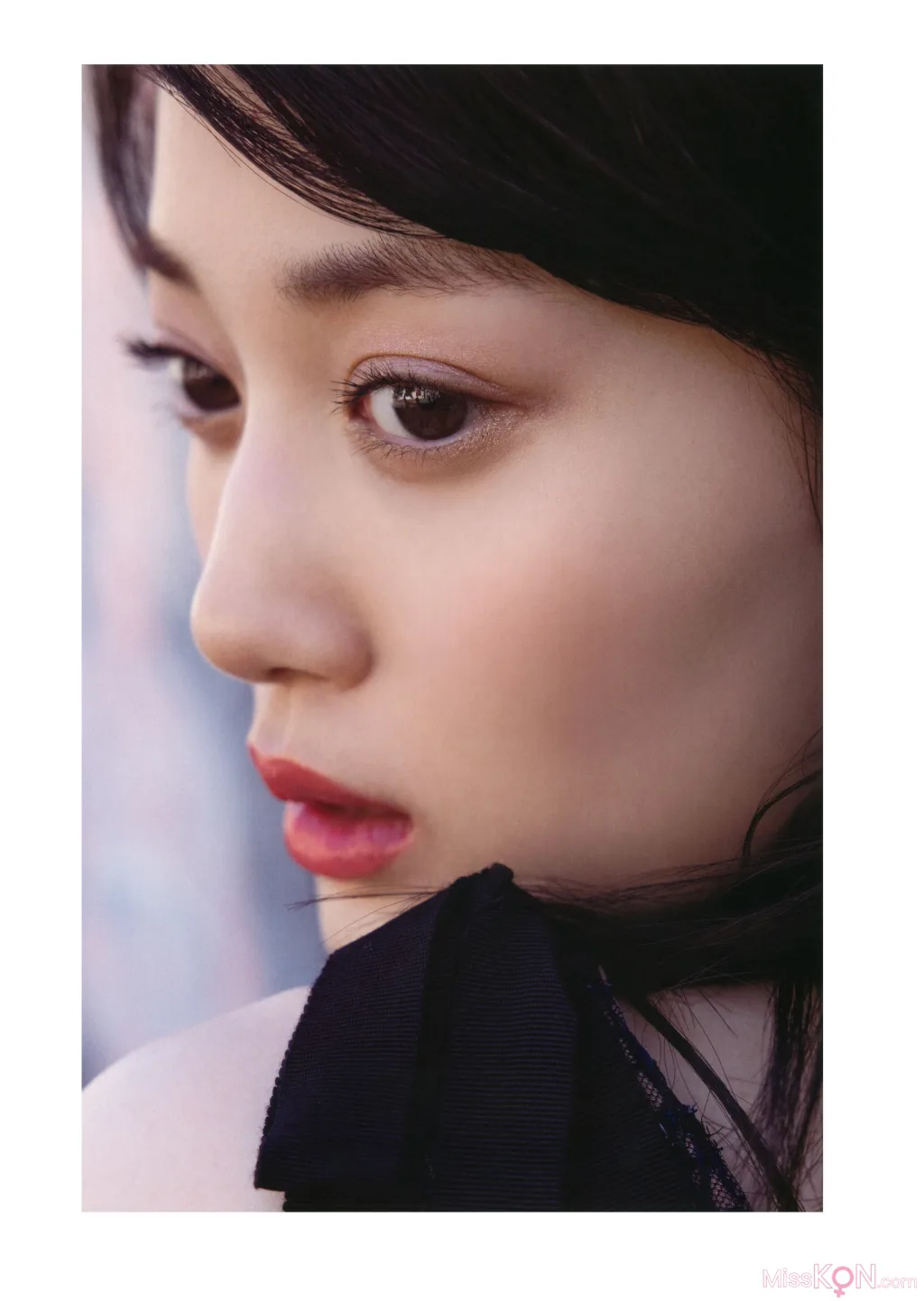 [JP] Mizuki Yamashita (山下美月): 乃木坂46 – 2nd写真集「ヒロイン」 (142 photos)