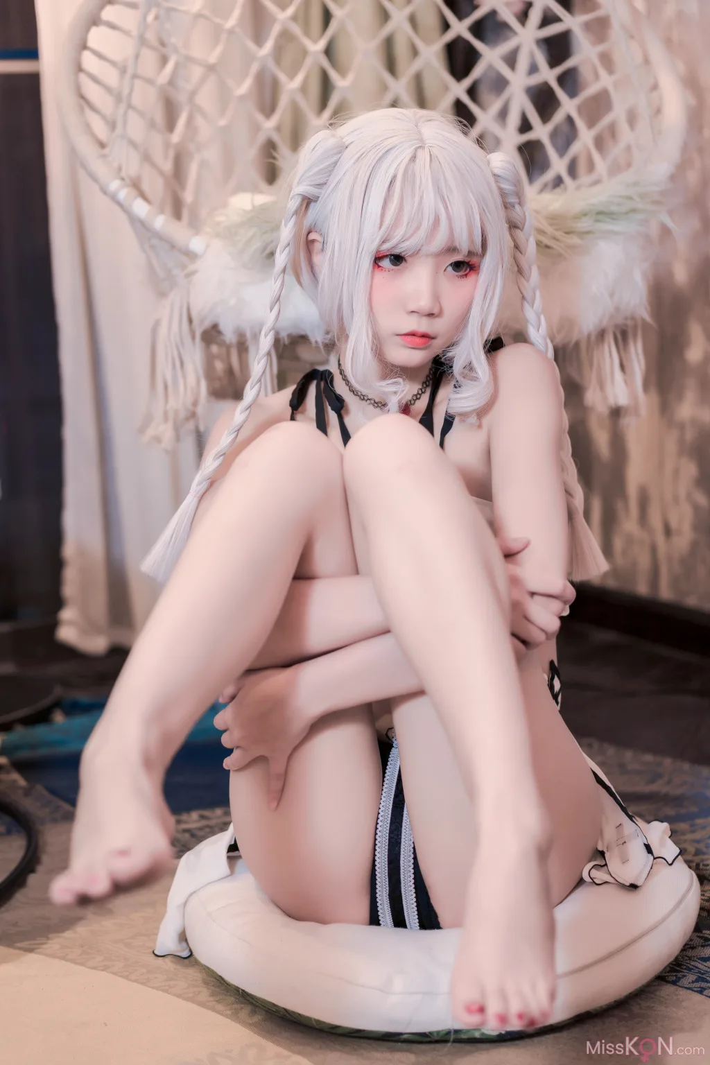 Coser@五更百鬼: 圣女 吊带黑丝 (60 photos)