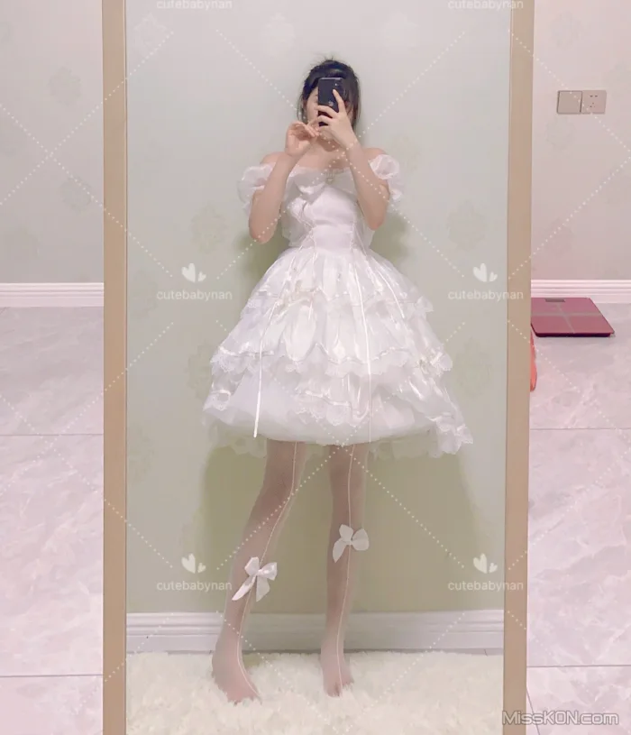 Coser@糯米酱: 白虎美乳福利姬私拍自慰 (273 photos + 1 video) – Page 3