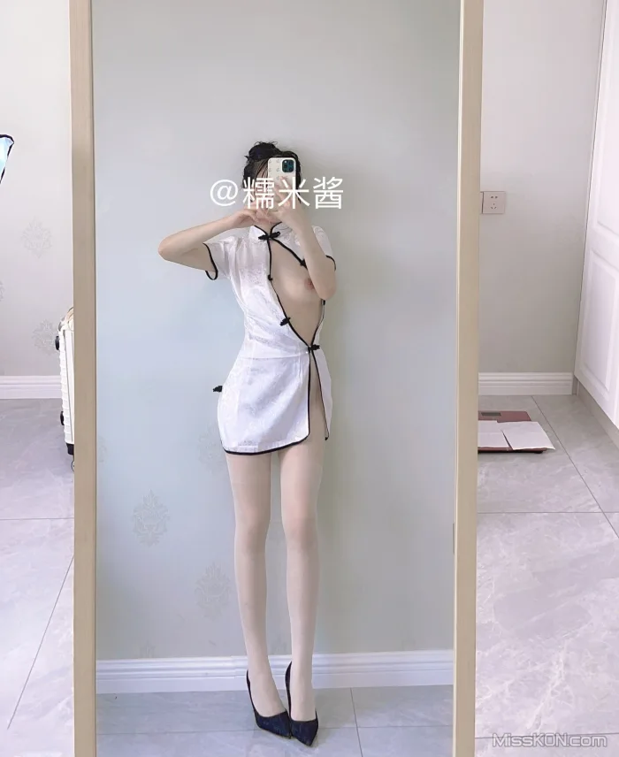 Coser@糯米酱: 白虎美乳福利姬私拍自慰 (273 photos + 1 video) – Page 3