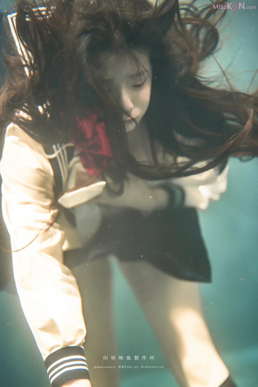 Coser@落落Raku: 水泳馆 (58 photos + 1 video) – Page 2