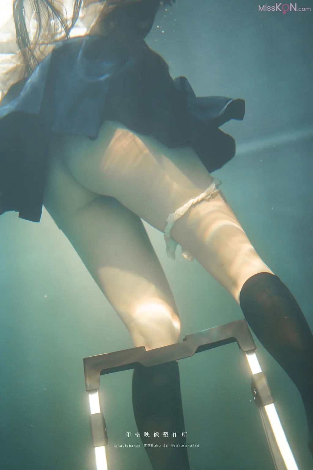 Coser@落落Raku: 水泳馆 (58 photos + 1 video) – Page 2