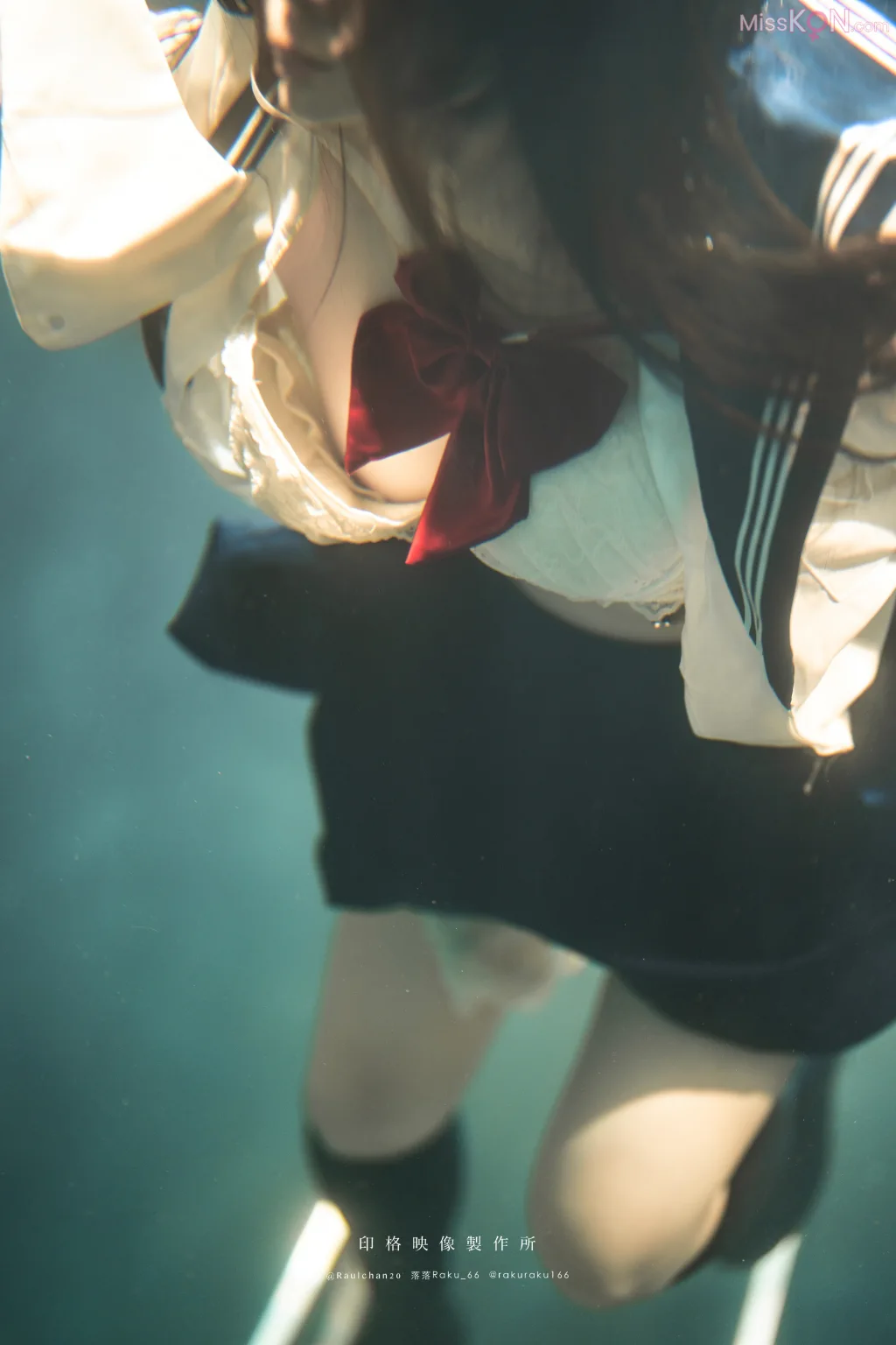 Coser@落落Raku: 水泳馆 (58 photos + 1 video) – Page 3