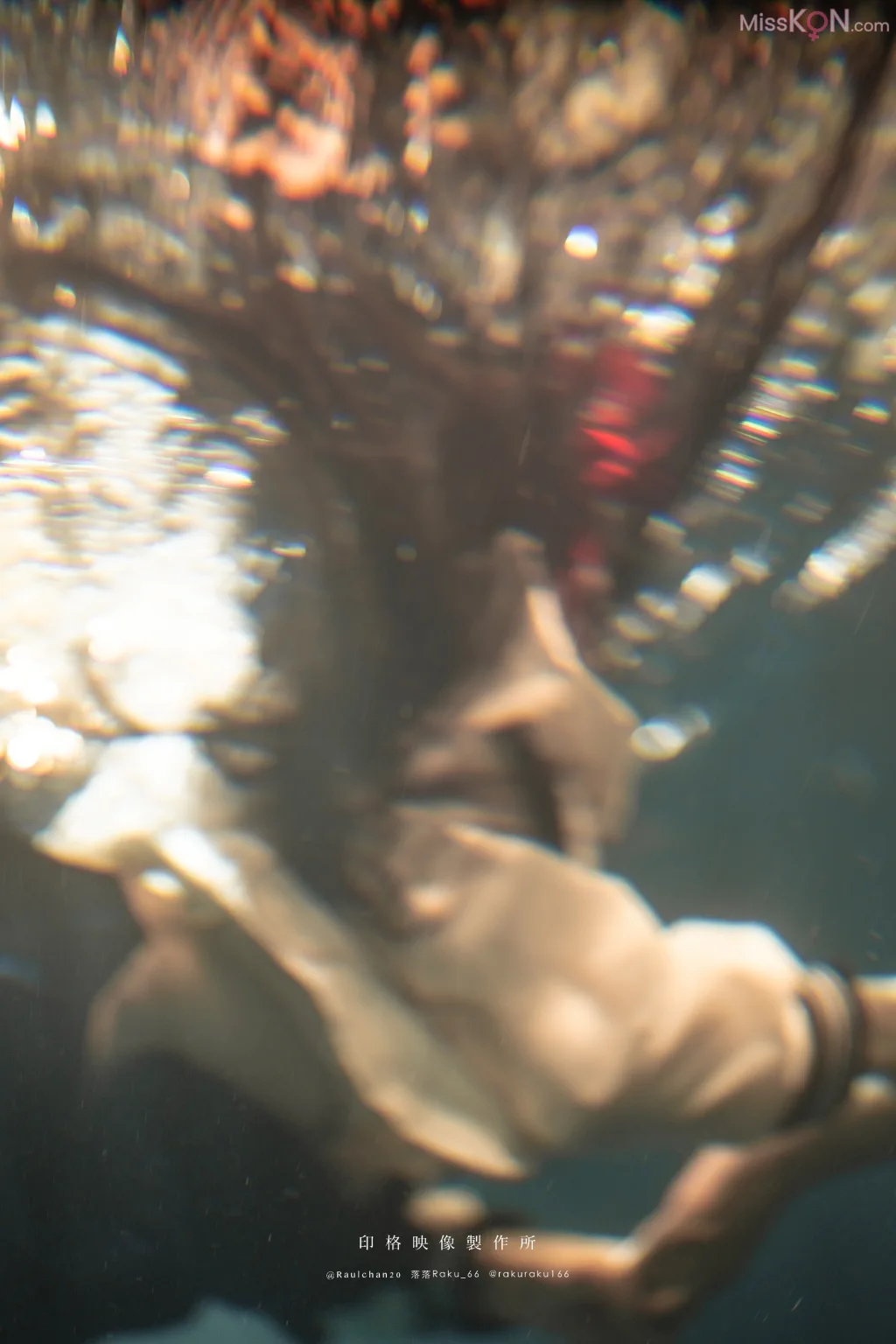 Coser@落落Raku: 水泳馆 (58 photos + 1 video) – Page 3