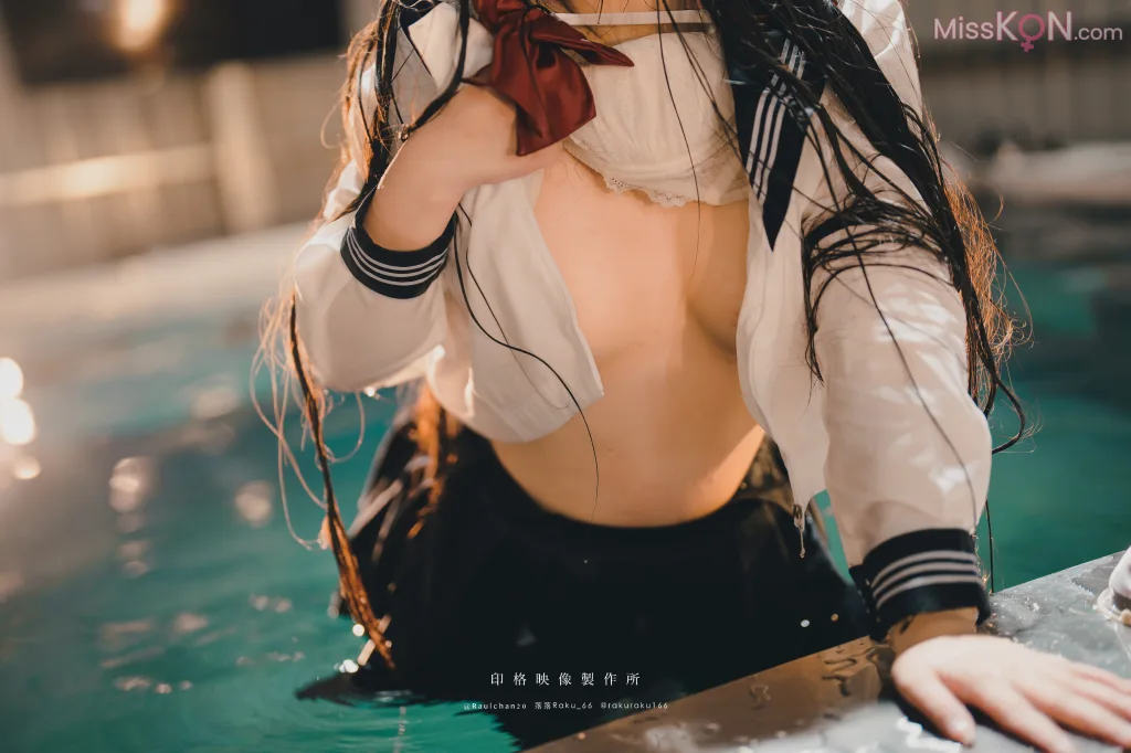 Coser@落落Raku: 水泳馆 (58 photos + 1 video) – Page 5