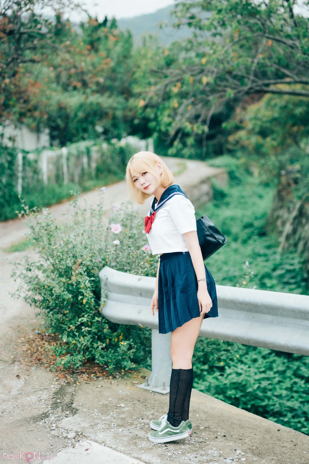 Haivia Zia (지아): Summer Memories (94 photos)