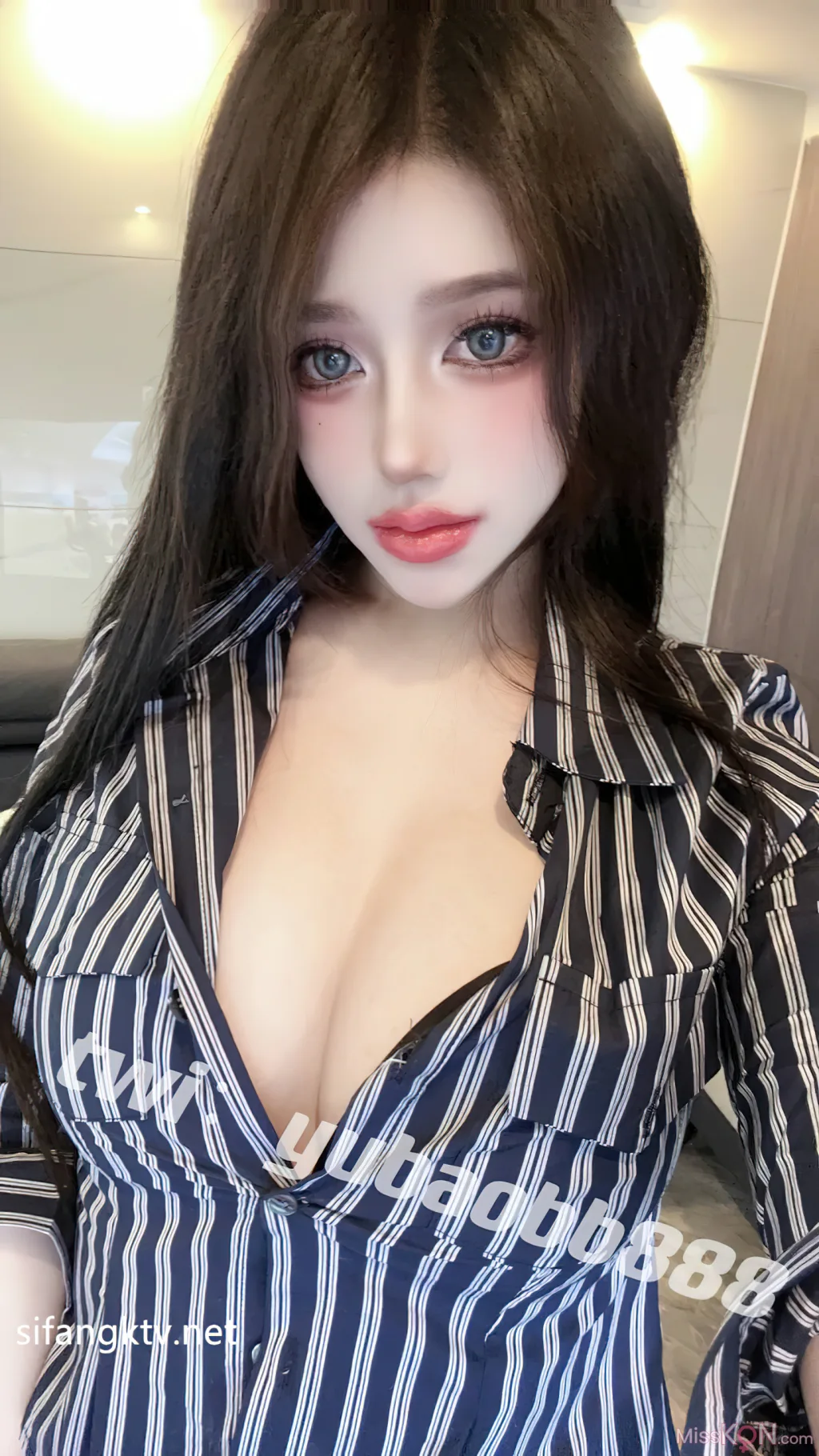 瑜宝: 12月丝袜长腿诱惑 (48 photos) – Page 4