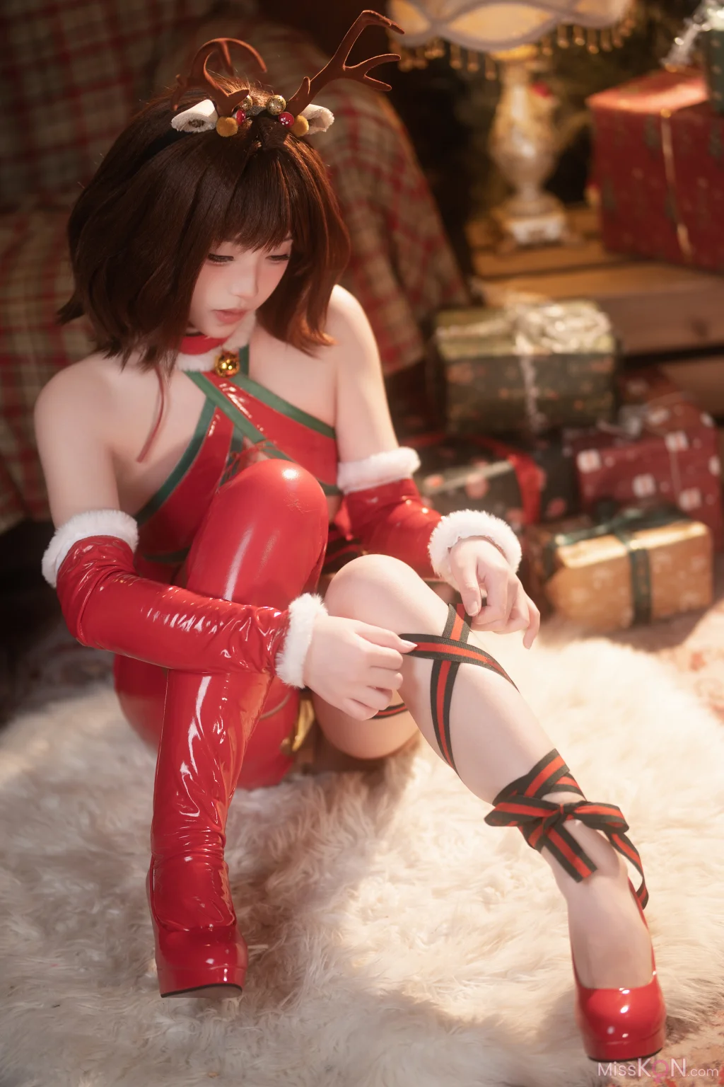 Coser@Bangni邦尼: 圣诞小鹿 (91 photos )
