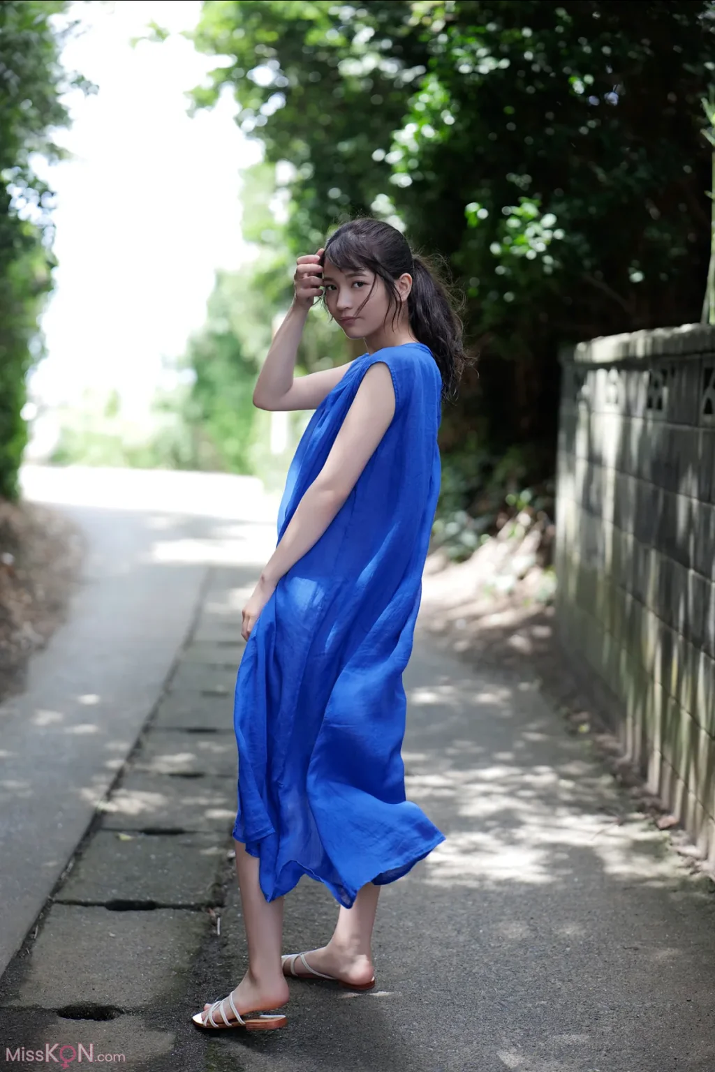 [JP] Nanako Kurosaki (黒嵜菜々子): 日本一バズってるBIKINI Vol.1 (54 photos)
