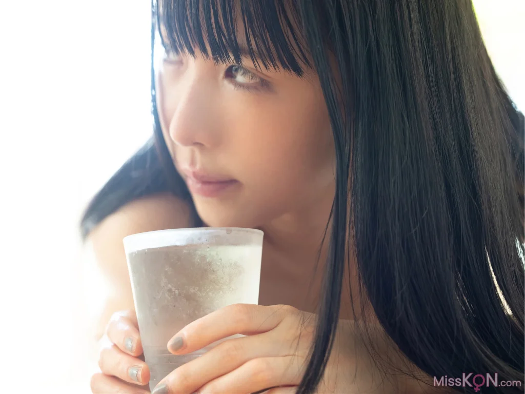 [JP] Nanami Yokomiya (横宮七海): SEVEN SEAS (32 photos)