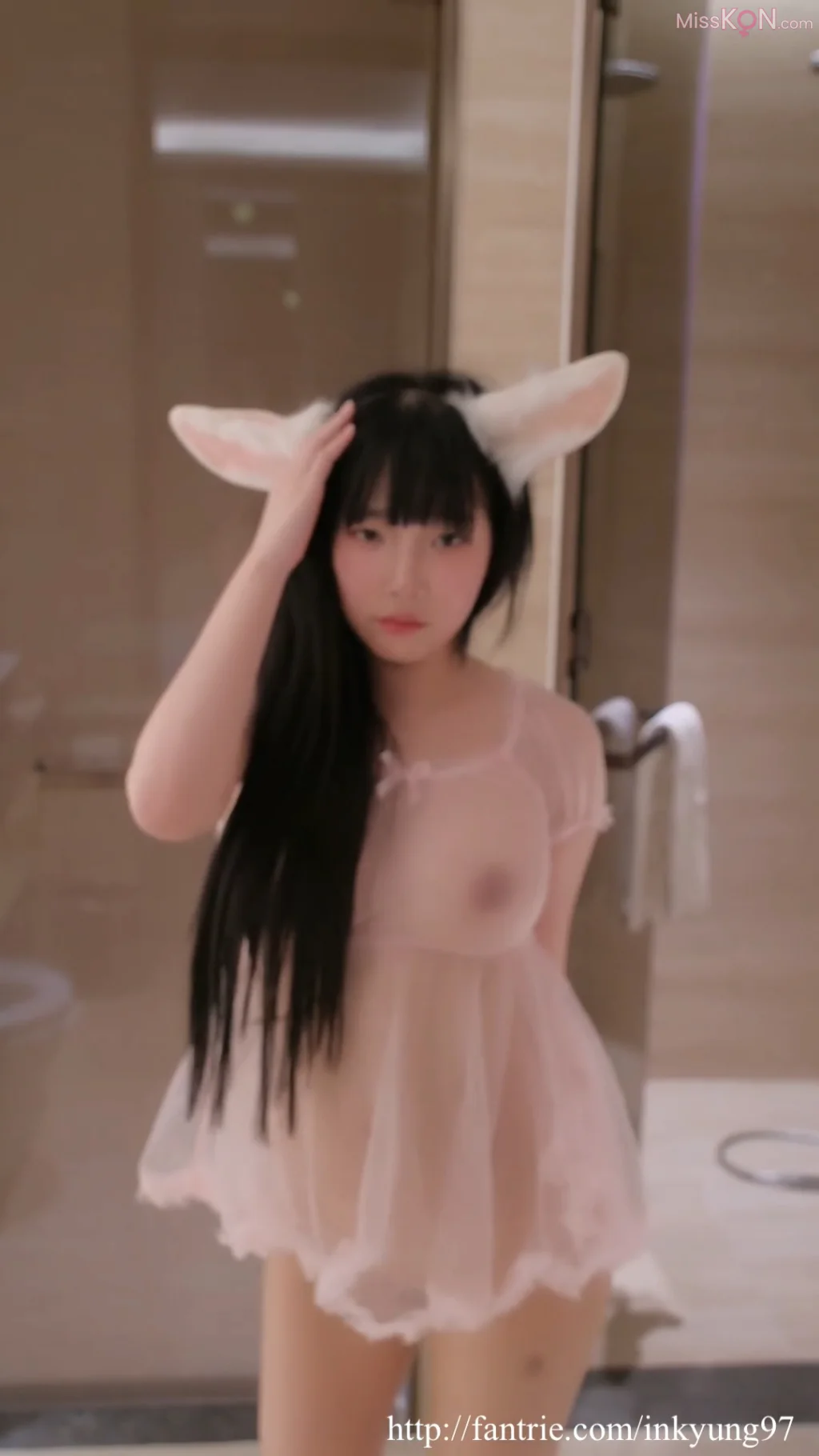 Kang In-kyung (강인경): Bunny Anal Plug (21 photos )