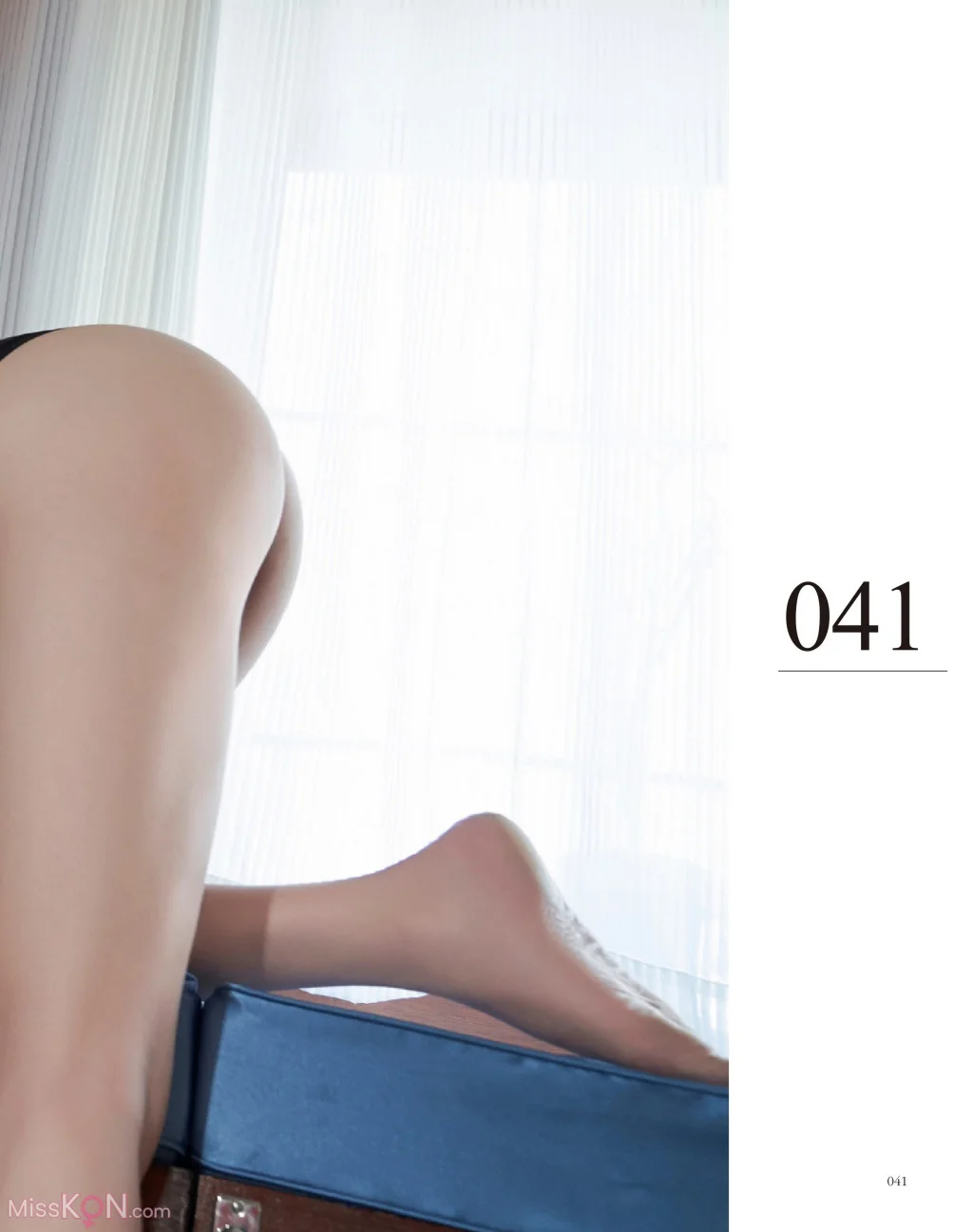 Jungmi (정미): Sexy Photobook 01 (88 photos)