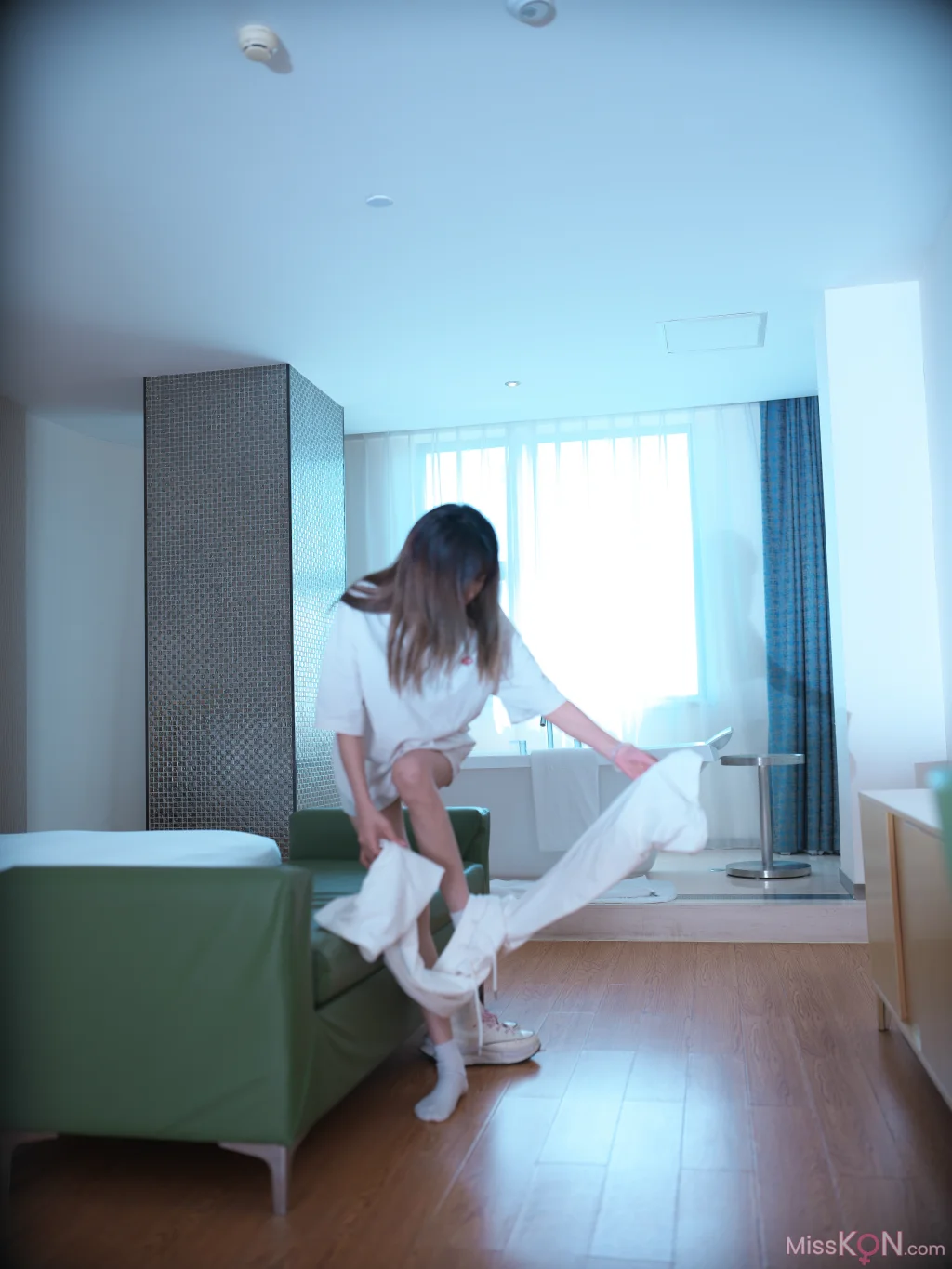 [Private Photoshoot] 希威社: 極品 國模 私拍 4K 套圖 (608 photos)