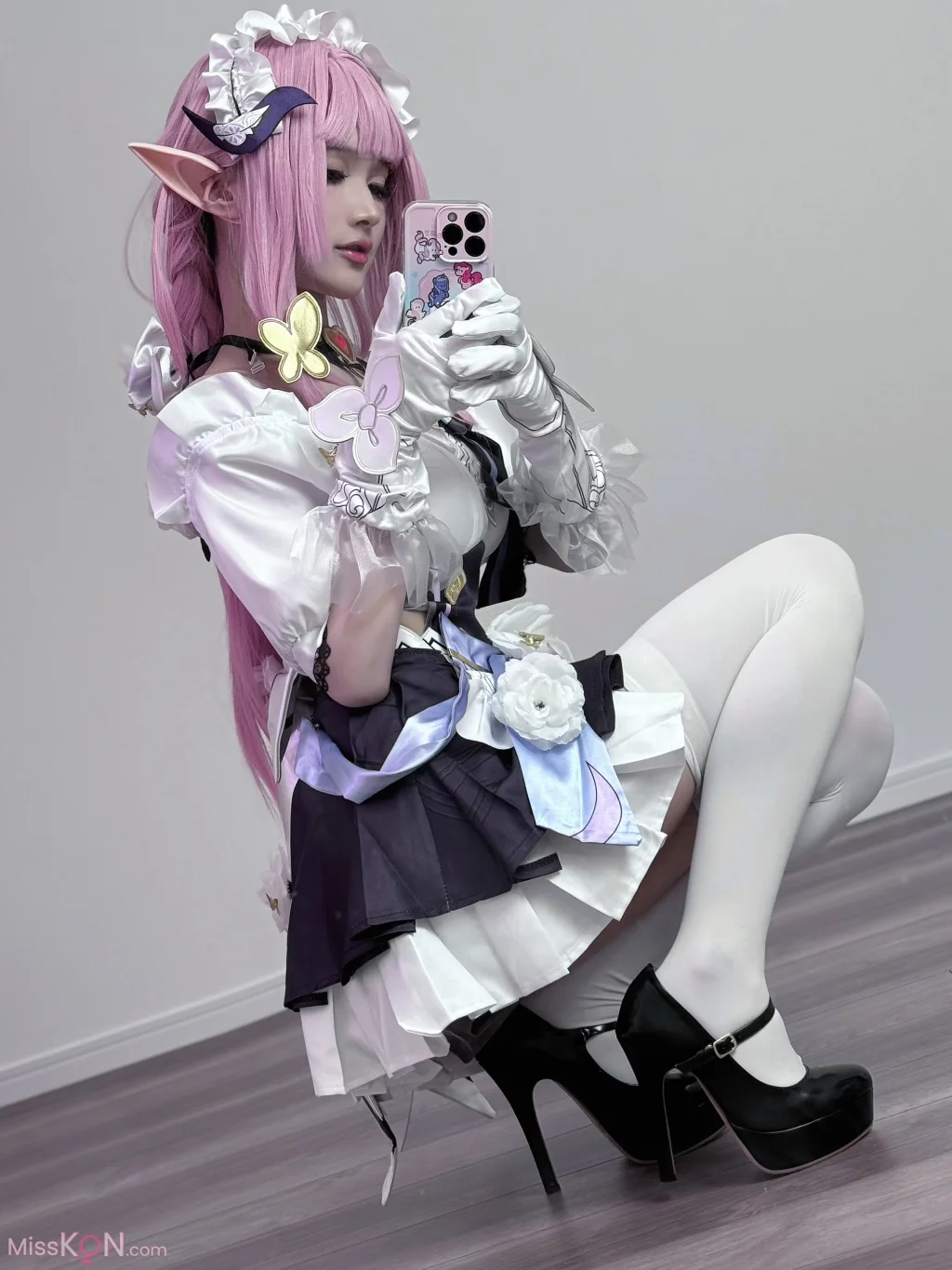 Coser@幼愛Youmeko: 崩坏3 爱莉希雅女仆装 (20 photos)
