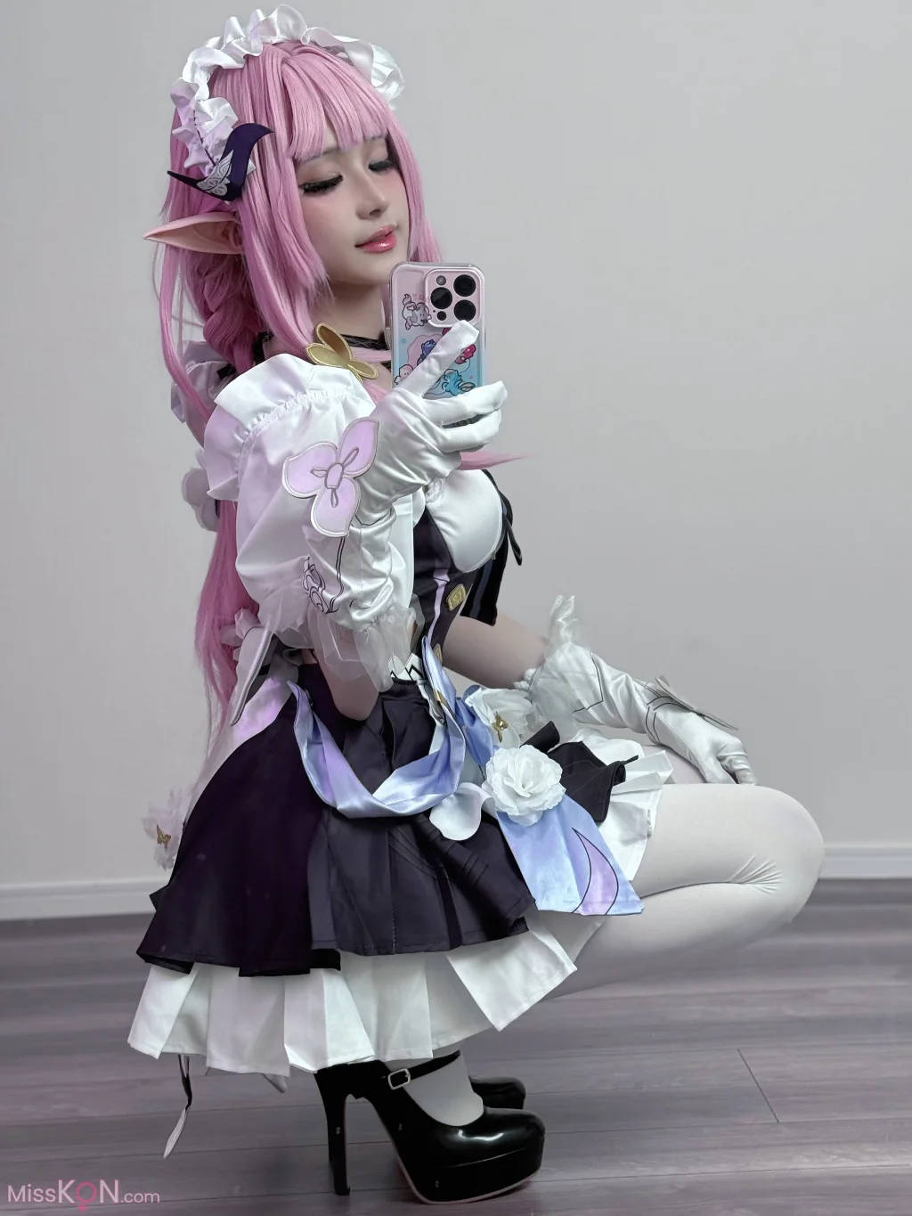 Coser@幼愛Youmeko: 崩坏3 爱莉希雅女仆装 (20 photos)