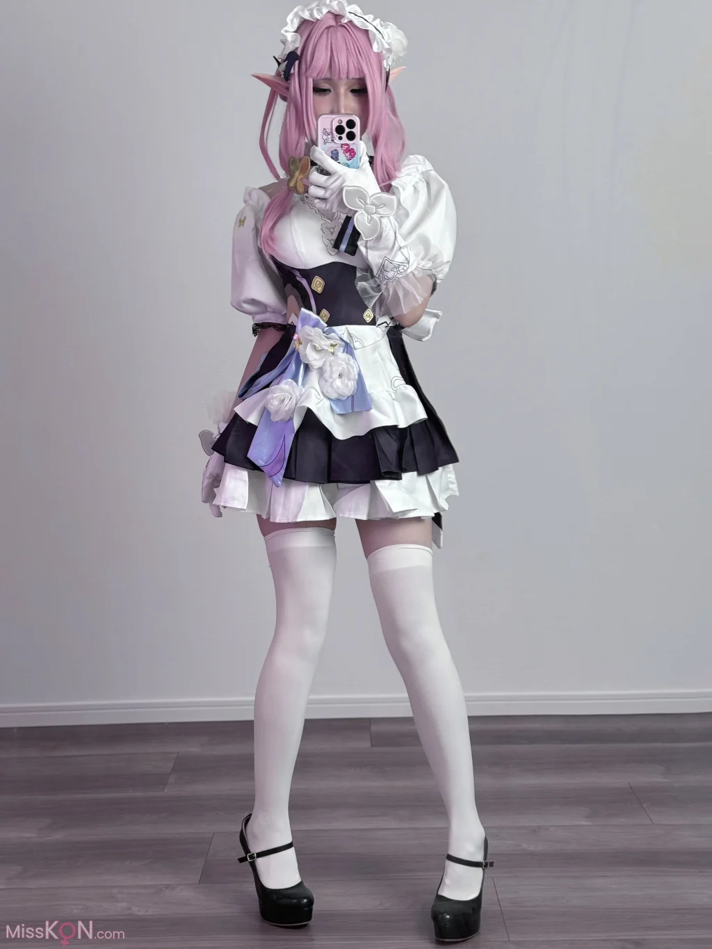 Coser@幼愛Youmeko: 崩坏3 爱莉希雅女仆装 (20 photos)