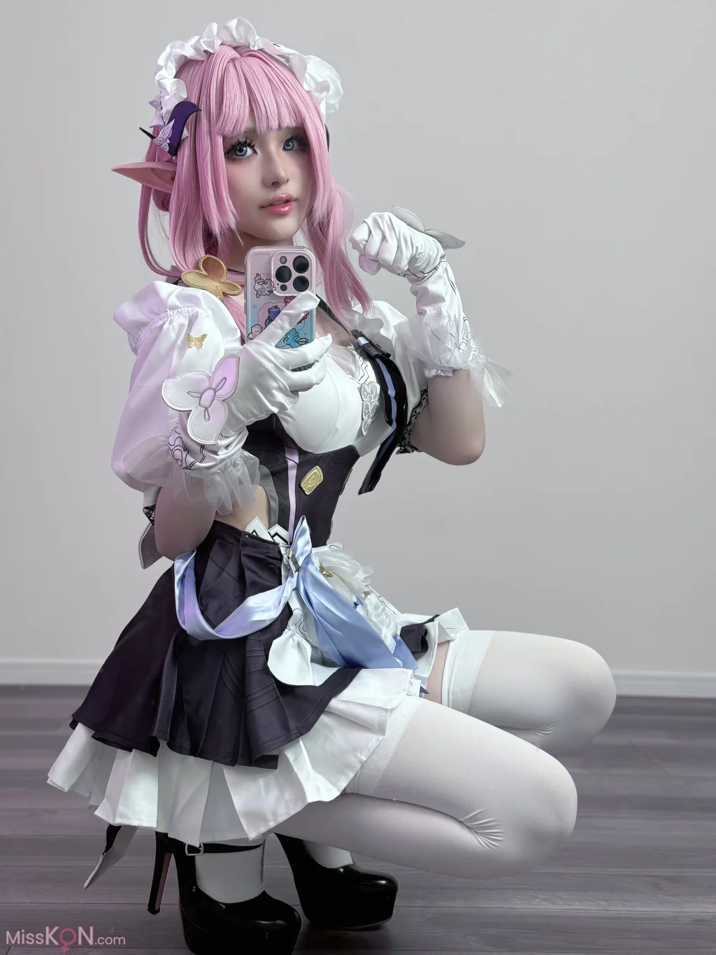 Coser@幼愛Youmeko: 崩坏3 爱莉希雅女仆装 (20 photos)