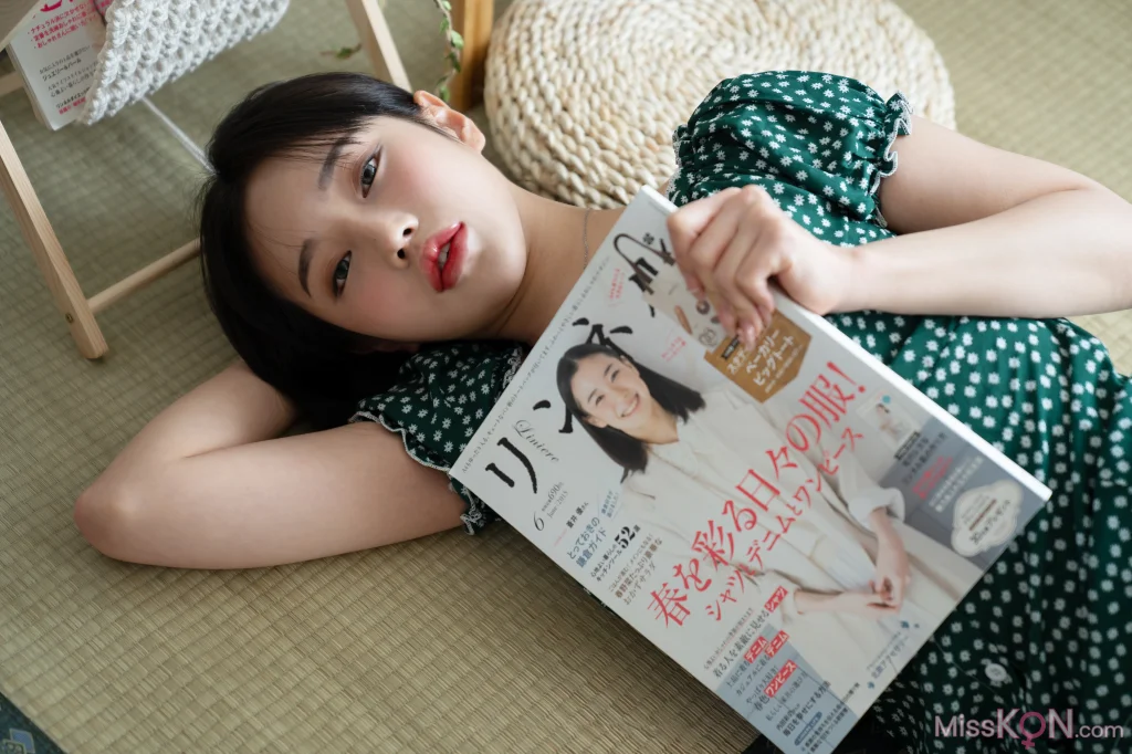 Leeae (이아이): Hot Vacation (31 photos)