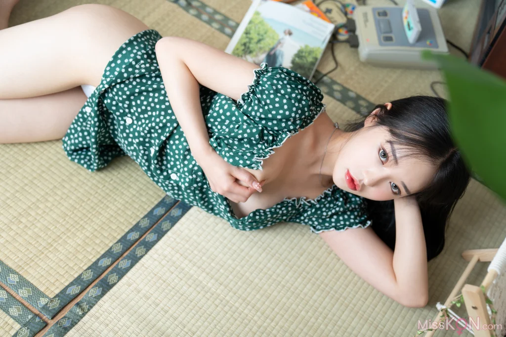 Leeae (이아이): Hot Vacation (31 photos)