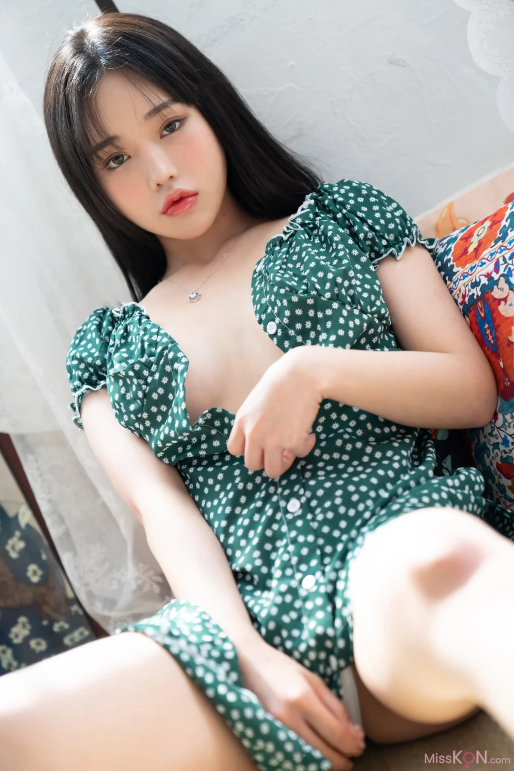 Leeae (이아이): Hot Vacation (31 photos)