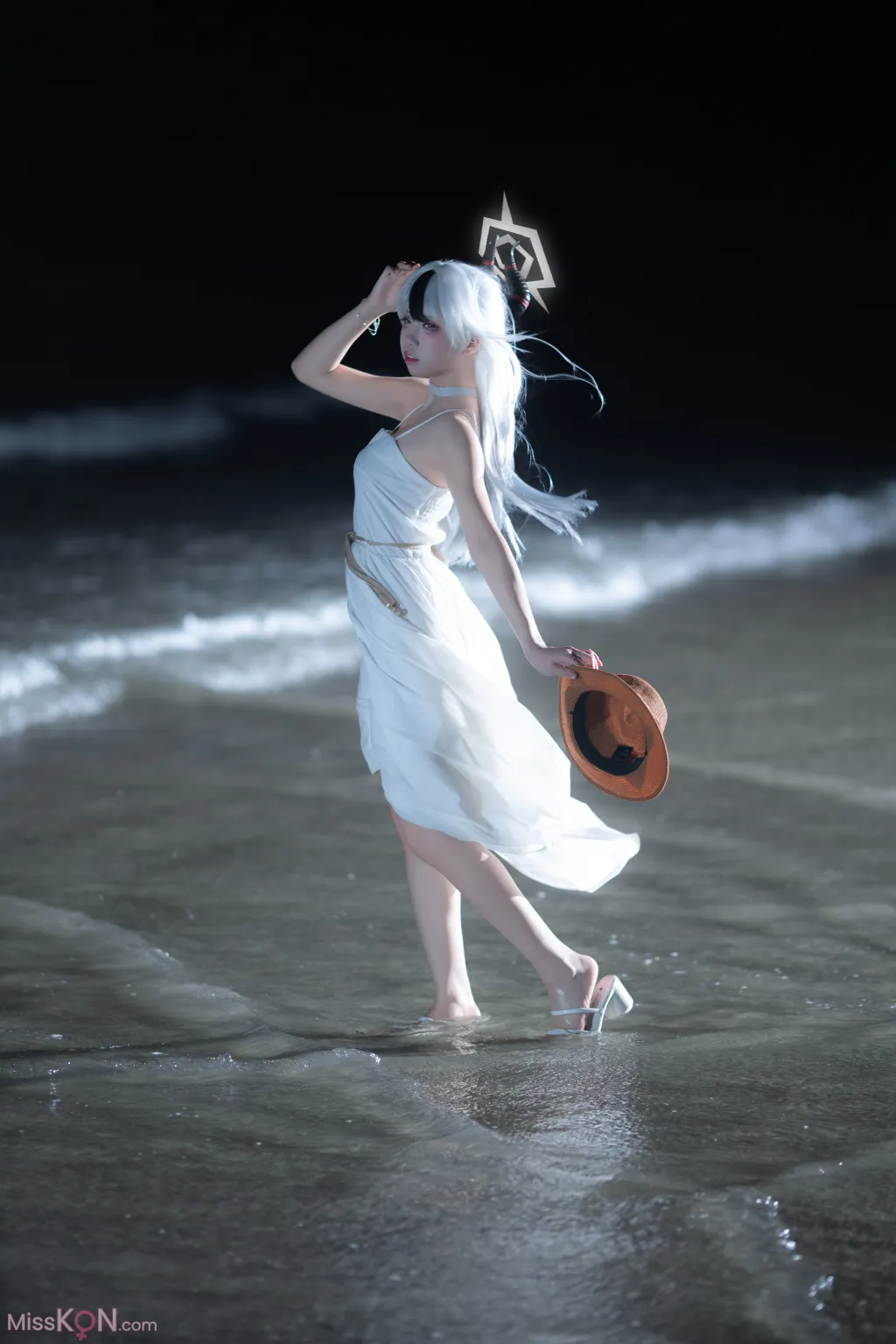 Coser@纸悦Etsu_ko: 加代子白裙 (20 photos)