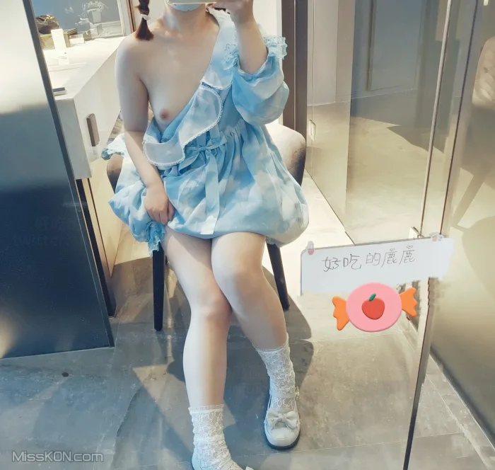 Coser@好吃的鹿鹿 & luluight: 顶级Cos白虎萝莉 私拍福利 (302 photos + 58 videos)