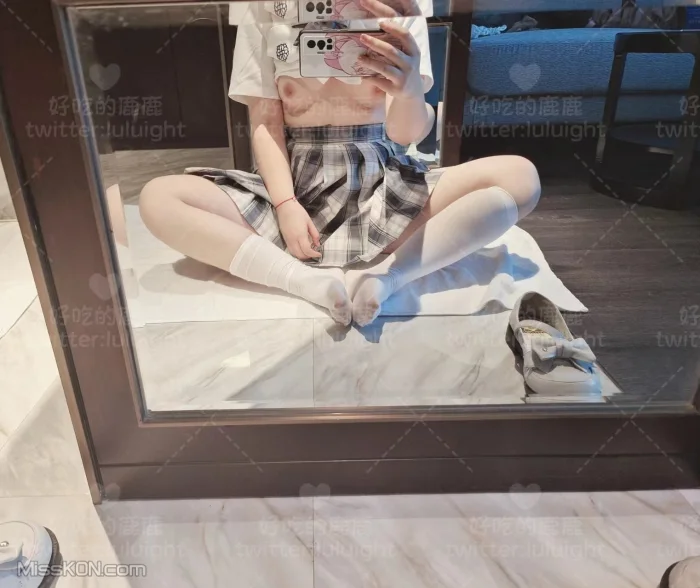 Coser@好吃的鹿鹿 & luluight: 顶级Cos白虎萝莉 私拍福利 (302 photos + 58 videos) – Page 3