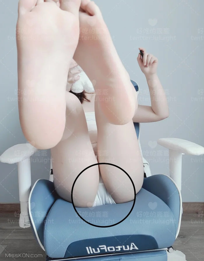 Coser@好吃的鹿鹿 & luluight: 顶级Cos白虎萝莉 私拍福利 (302 photos + 58 videos) – Page 3