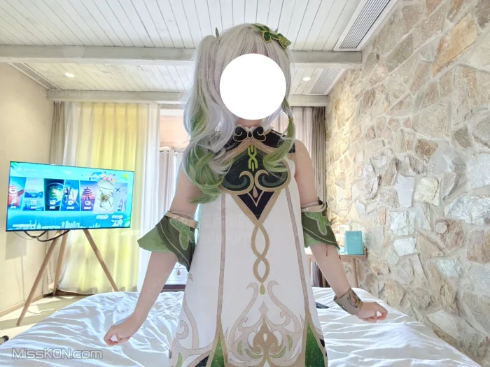 Coser@好吃的鹿鹿 & luluight: 顶级Cos白虎萝莉 私拍福利 (302 photos + 58 videos) – Page 5