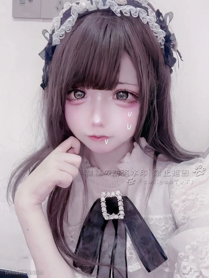 Coser@糕糕: 萝莉体超级网红 福利视图集 (342 photos )