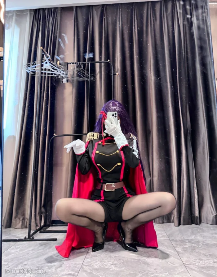 Coser@糕糕: 萝莉体超级网红 福利视图集 (342 photos )