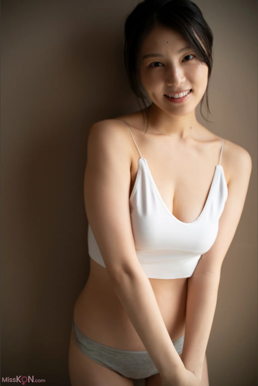 [JP] Iori Sagara (相樂伊織): 彼女は美バスト (86 photos)