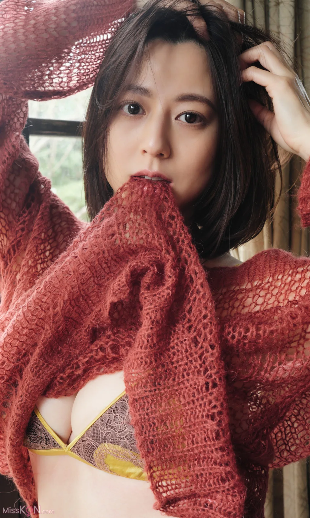 [JP] Yumi Sugimoto (杉本有美): 美魔女 (86 photos )