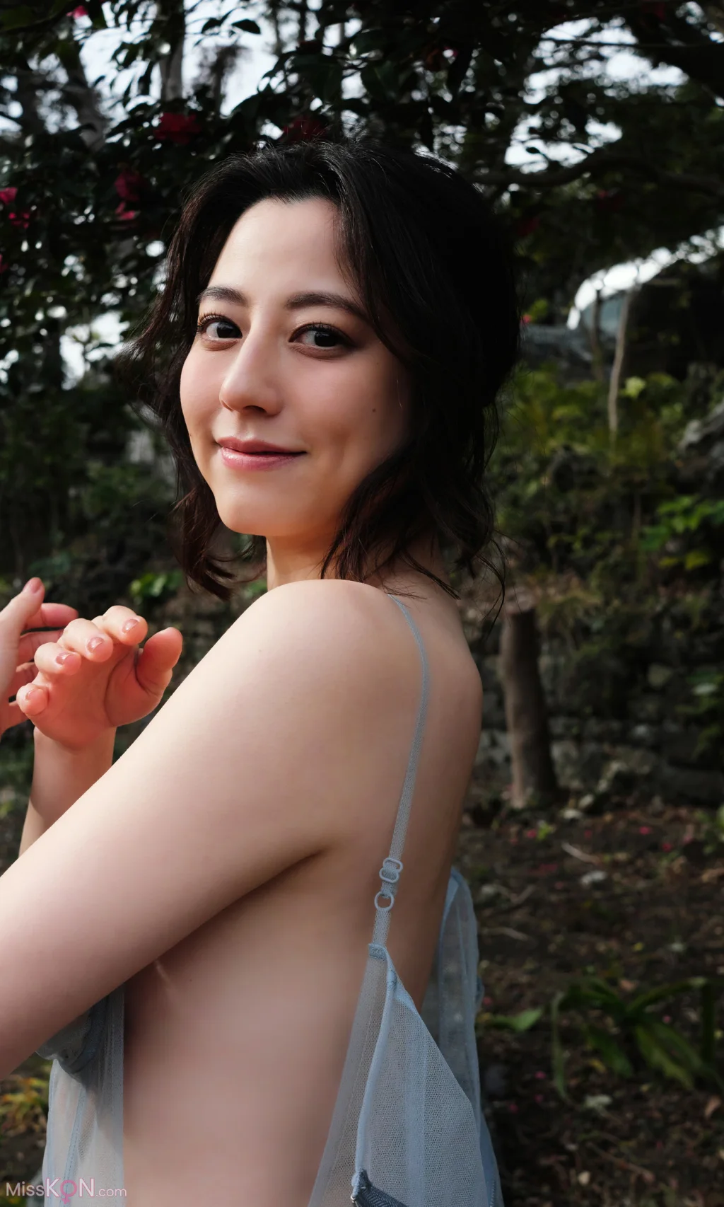 [JP] Yumi Sugimoto (杉本有美): 美魔女 (86 photos )