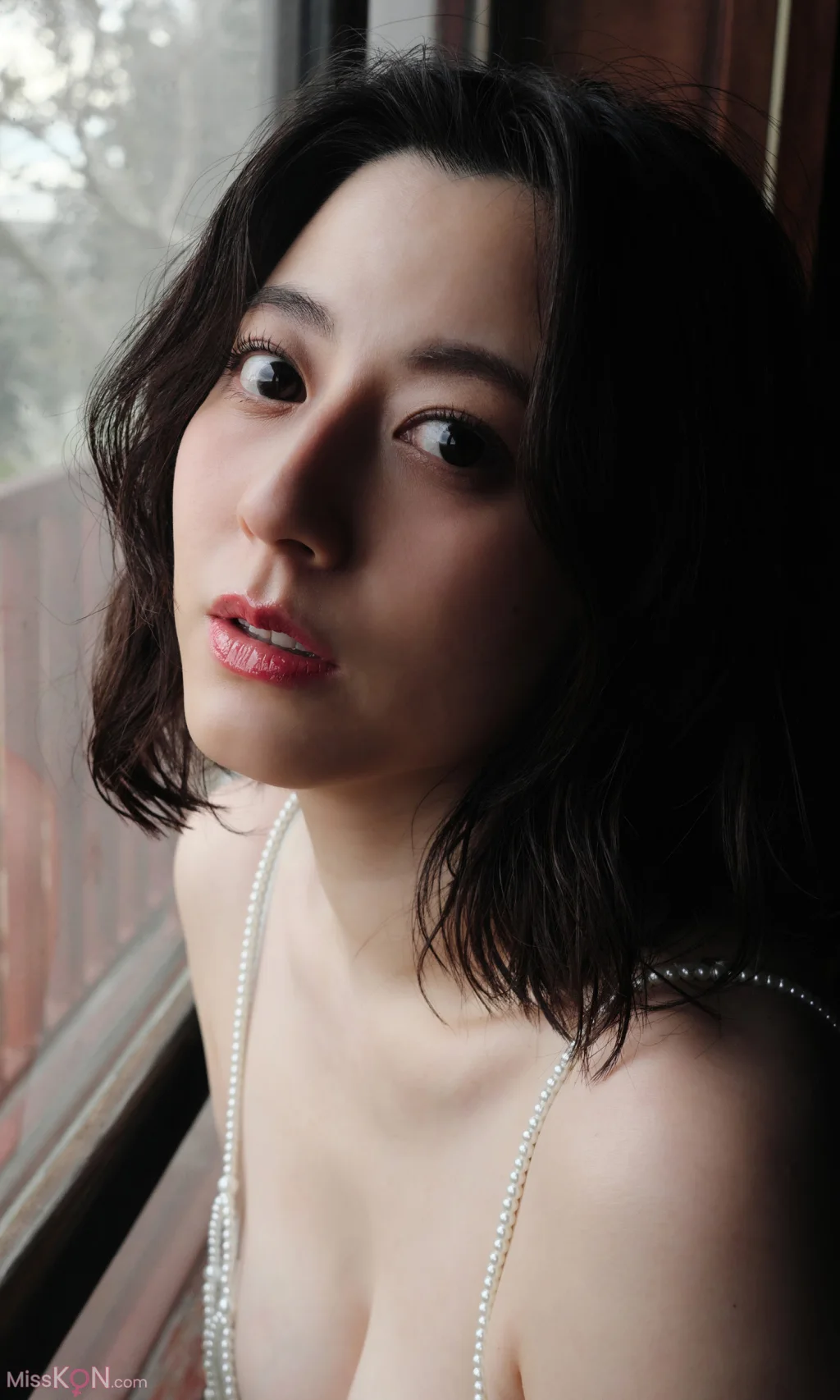[JP] Yumi Sugimoto (杉本有美): 美魔女 (86 photos )