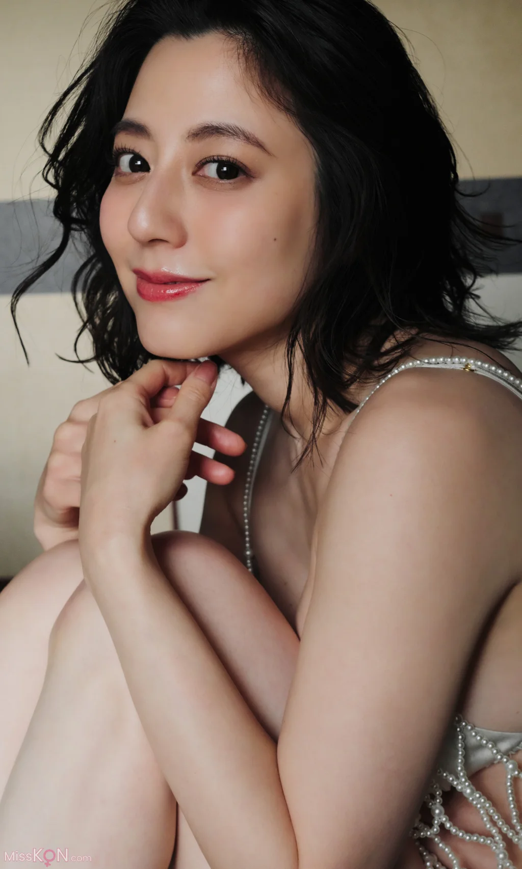 [JP] Yumi Sugimoto (杉本有美): 美魔女 (86 photos )