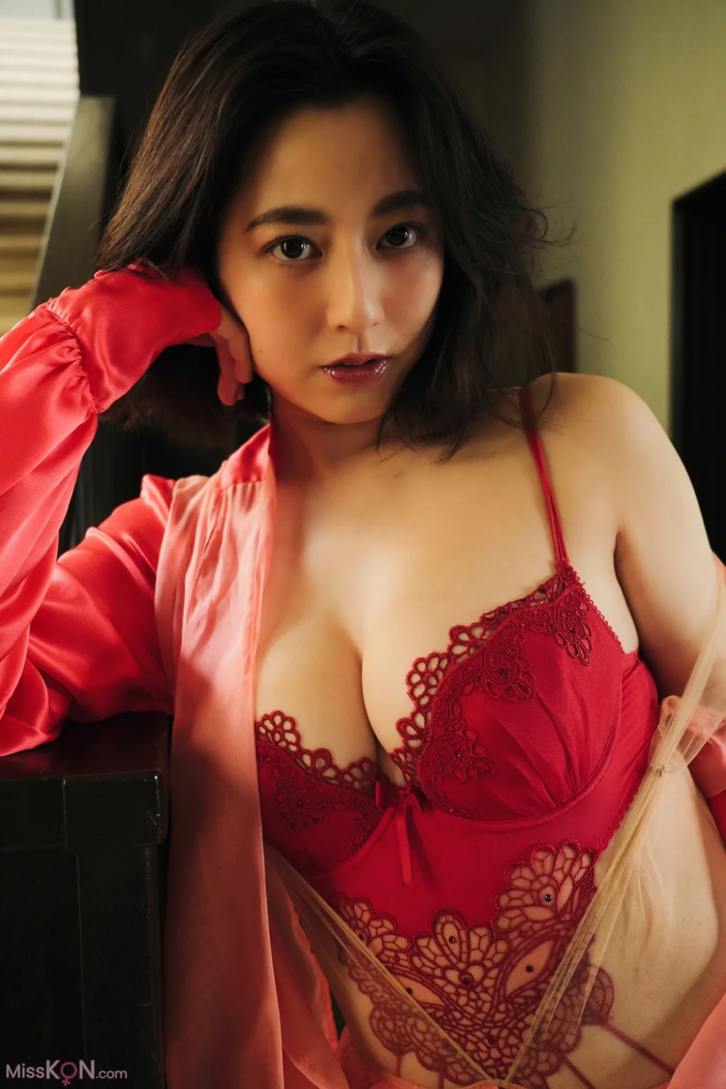 [JP] Yumi Sugimoto (杉本有美): 美魔女 (86 photos )