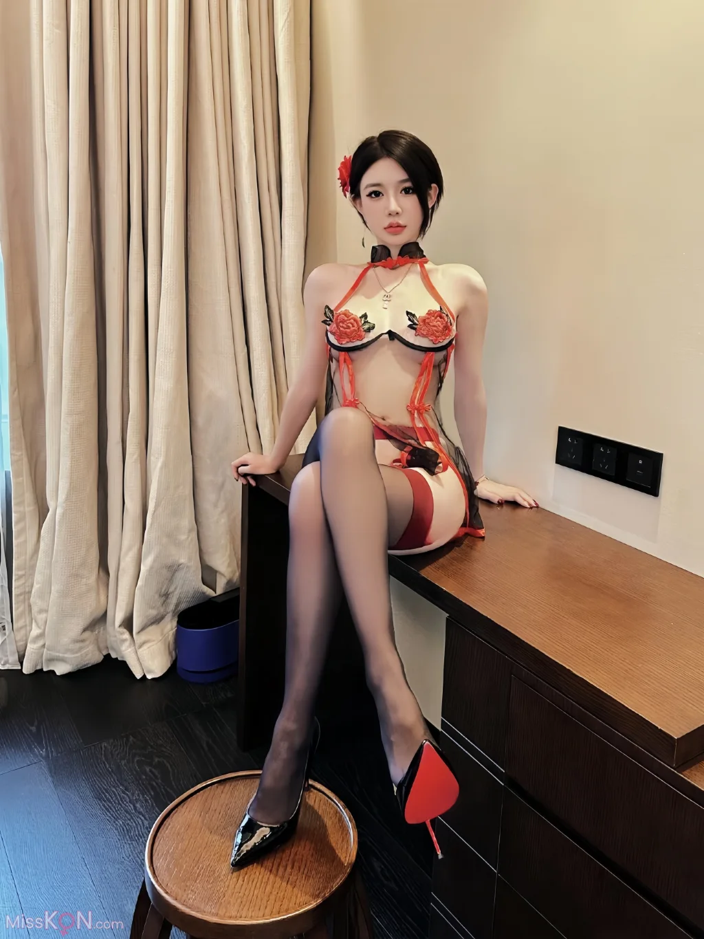黎允熙baby: 红色蕾丝清纯妹 (55 photos )