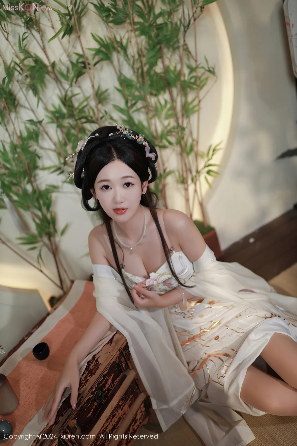 XIUREN No.8896 – 8910 (1096 photos)