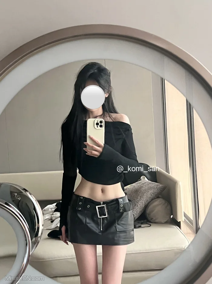 momo: 清纯靓丽的外表下有一颗淫荡的心 学院学姐女神身材 (407 photos )