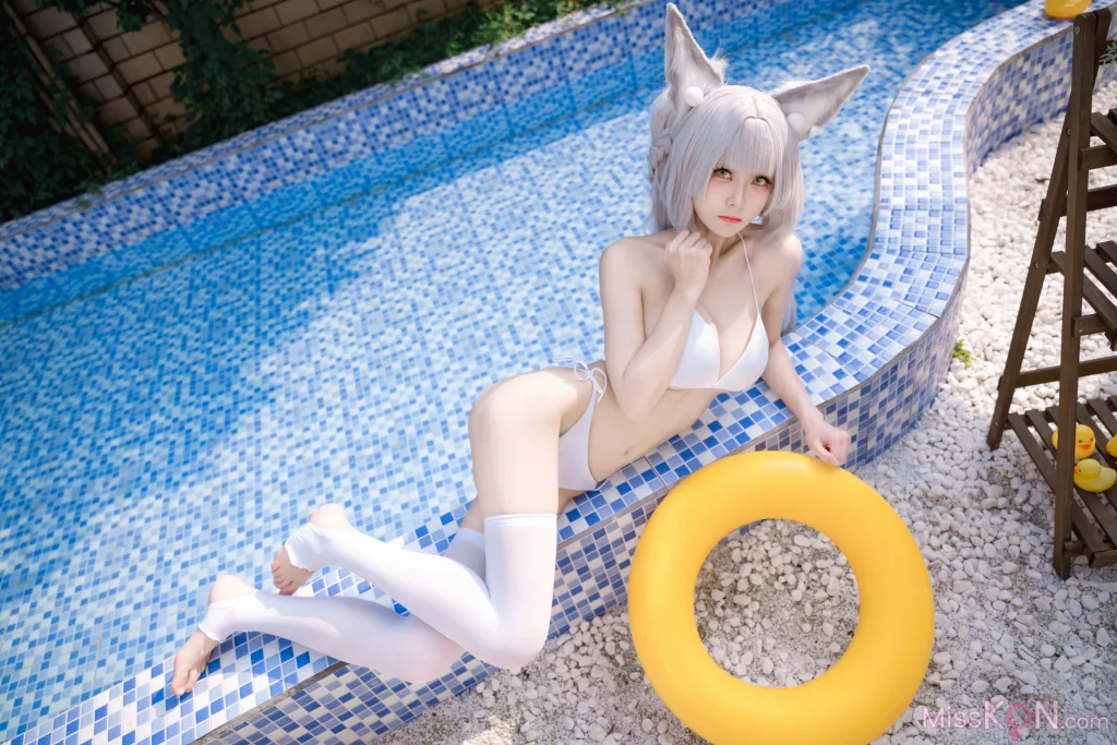 Coser@九柒喵: 朝凪泳装 (29 photos)