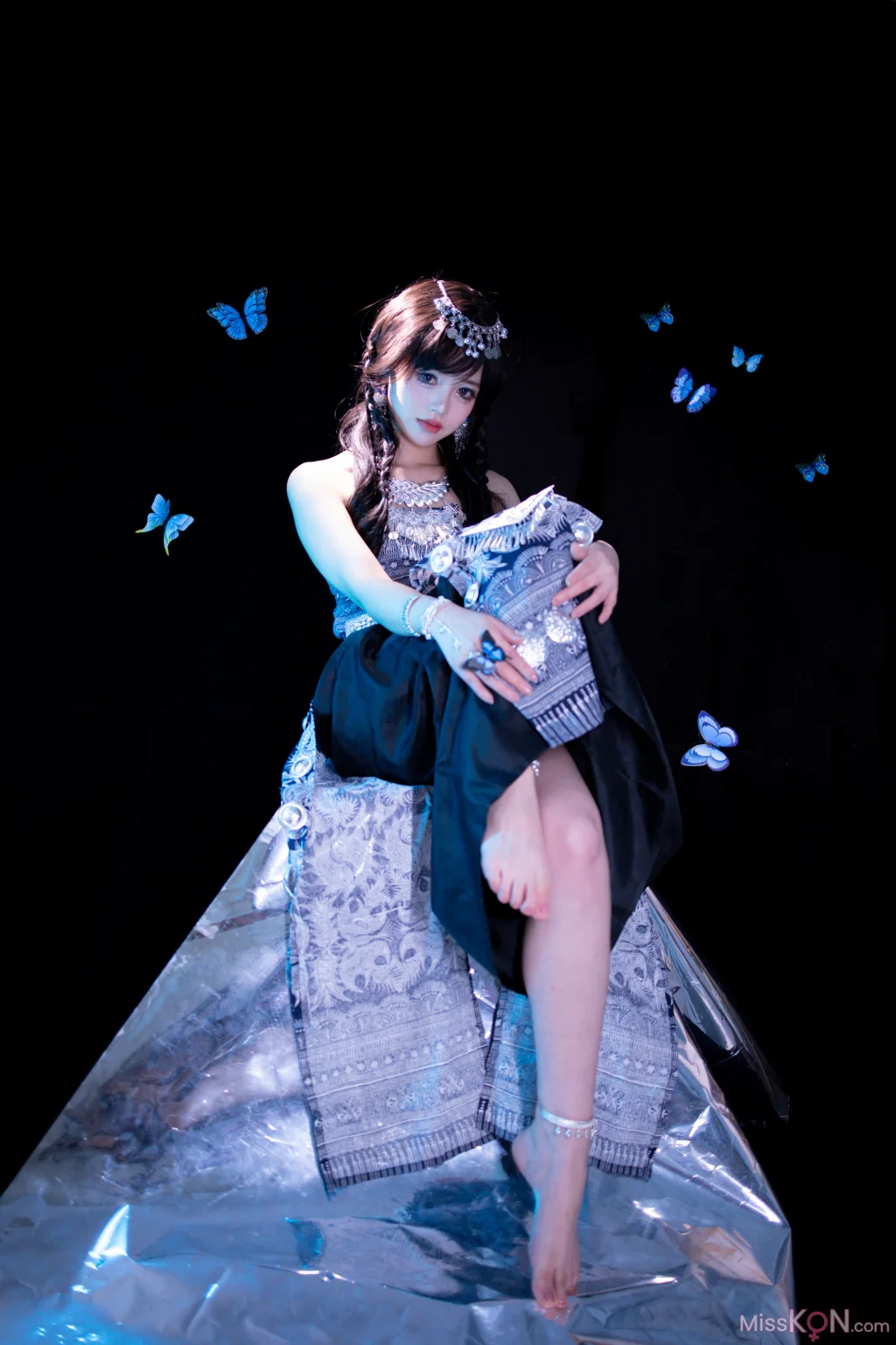 Coser@千反田鹿子: 苗疆蓝蝶 (52 ảnh) - ( Page 1 / 2 )