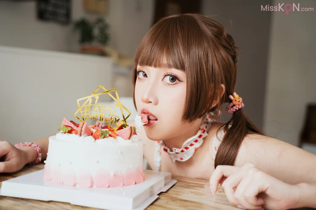 Coser@小和甜酒: 白天鹅外卖 (93 photos)