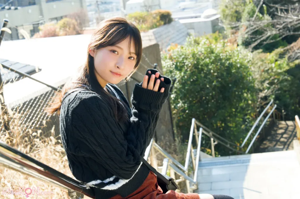 [JP] Misaki Sawa (沢美沙樹): 天下一品のイツザイ (10 photos)