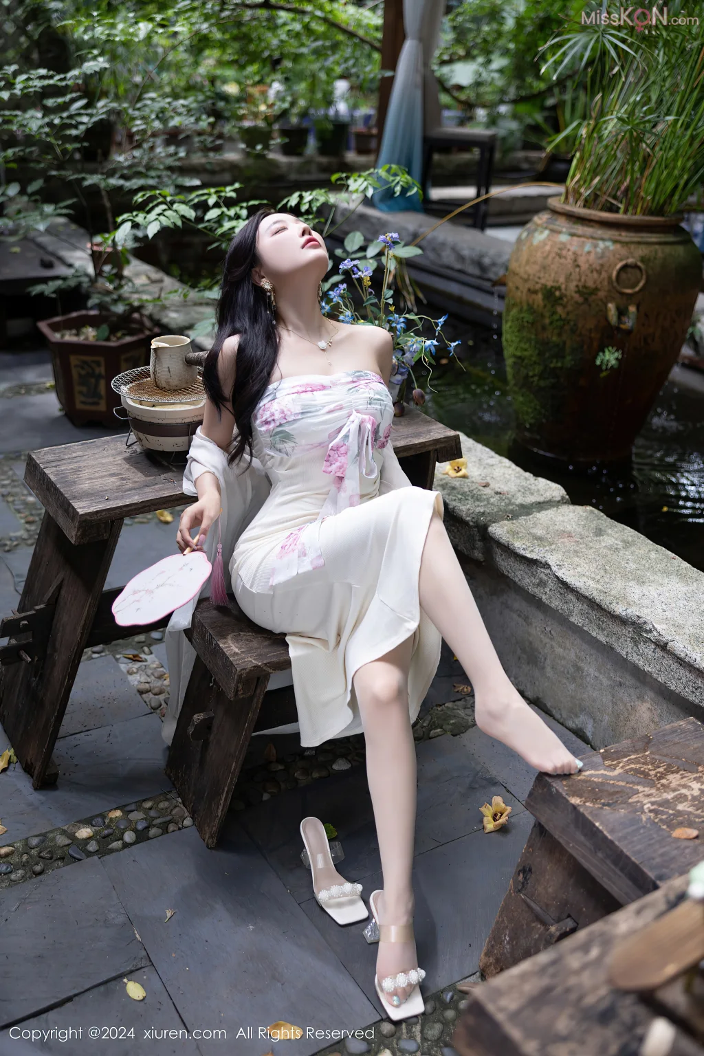 XIUREN No.8926 – 8940 (1211 photos)