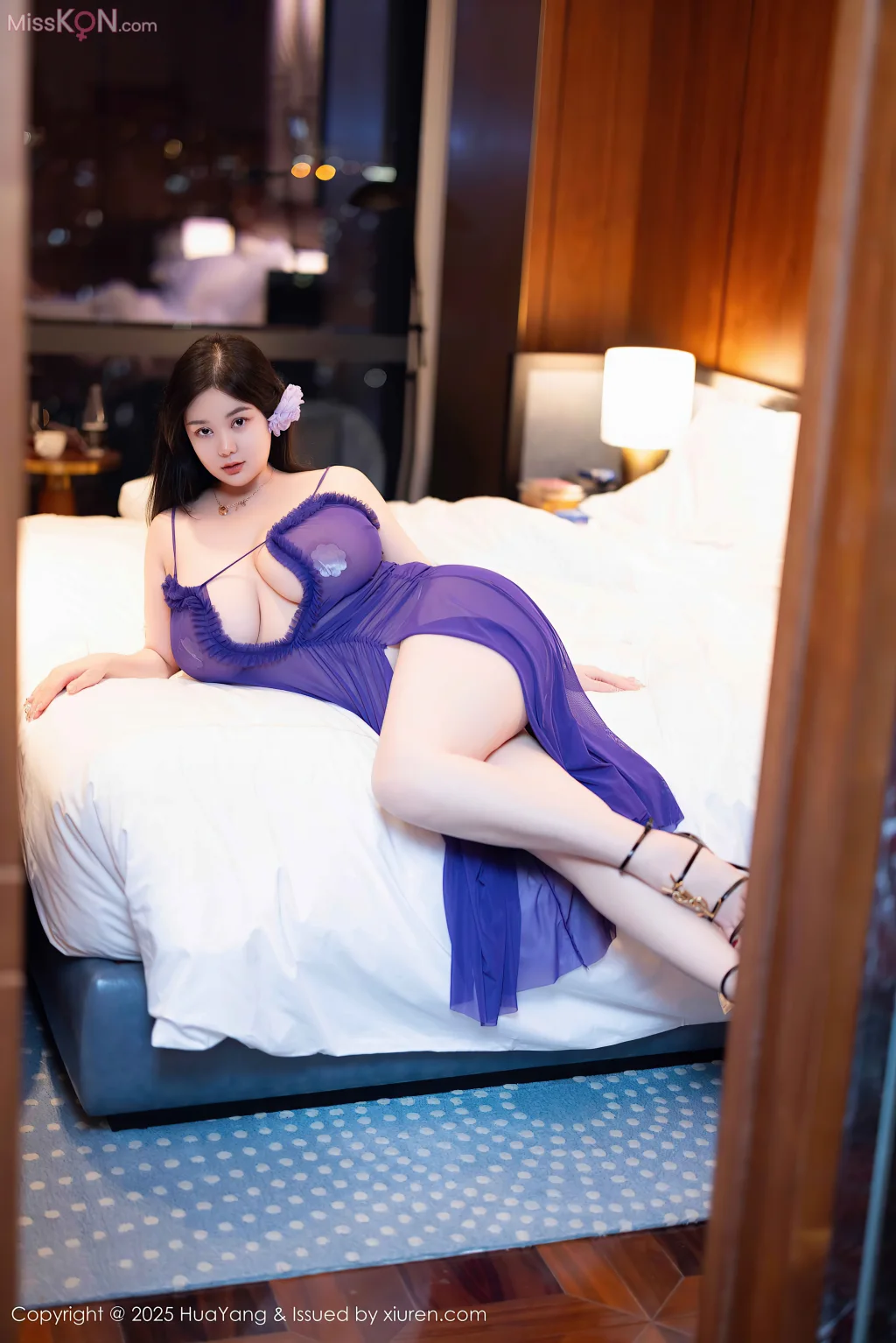 HuaYang Vol.635: 易阳Silvia (58 photos) - ( Page 1 / 3 )