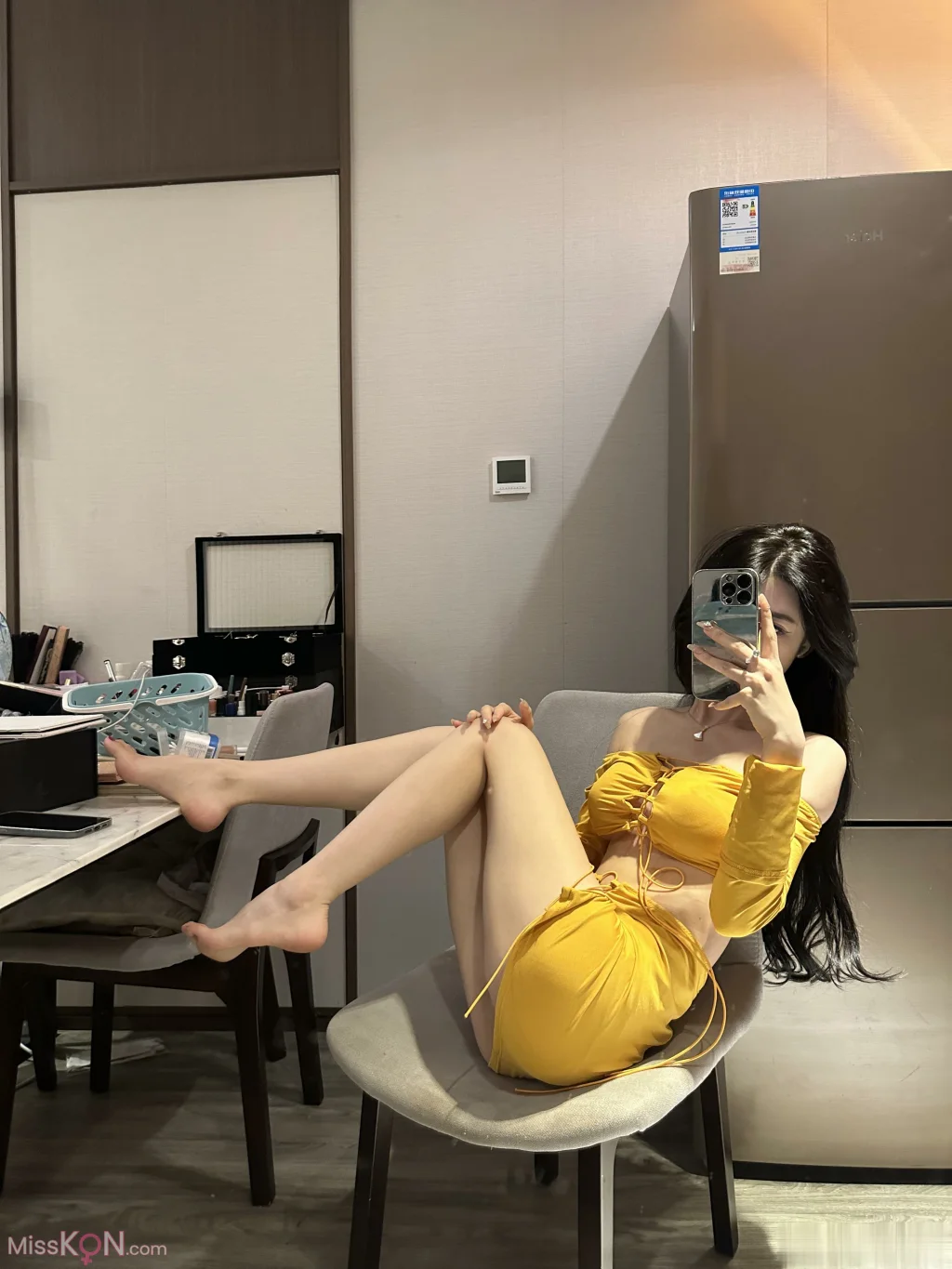 黎允熙baby: 柠檬黄 (36 photos) - ( Page 1 / 2 )