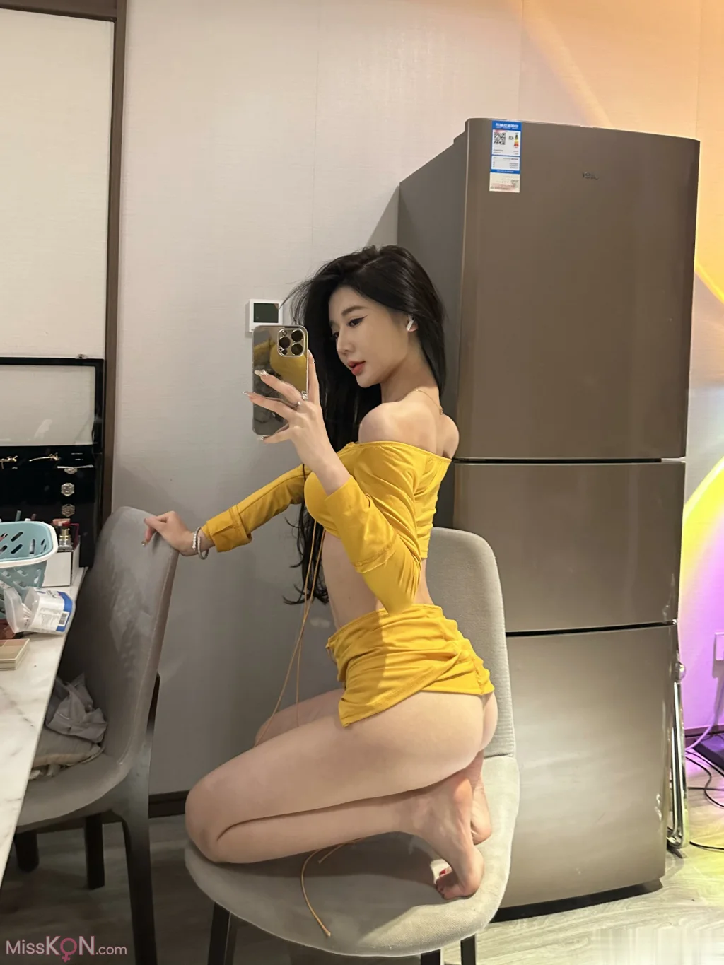 黎允熙baby: 柠檬黄 (36 photos) - ( Page 1 / 2 )